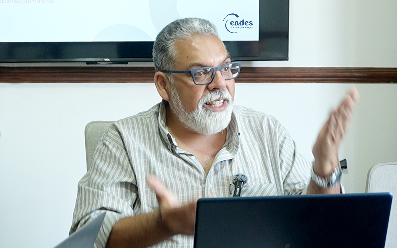 TALLERES PARA COLEGIOS E INSTITUCIONES